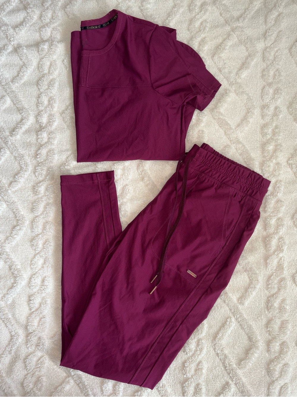 Cherokee Form Scrub Set - Size Small